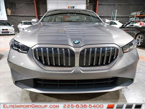 2025 BMW 530 530i