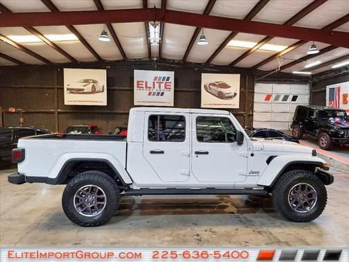2023 Jeep Gladiator Overland