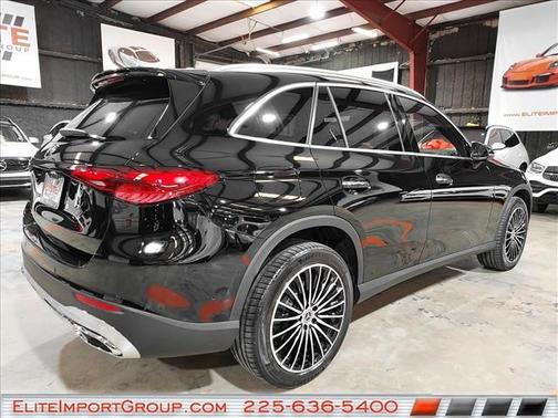 Black (040) 2026 Mercedes-Benz GLC 300 Base