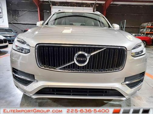2016 Volvo XC90 T6 Momentum