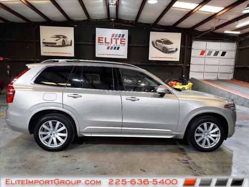 2016 Volvo XC90 T6 Momentum