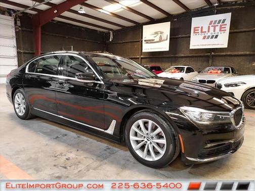 2018 BMW 740 740i