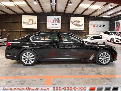2018 BMW 740 740i