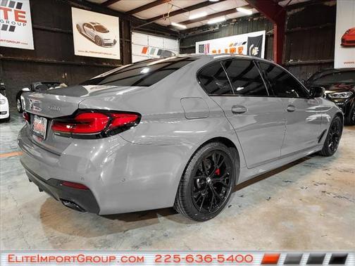 2022 BMW 530 i