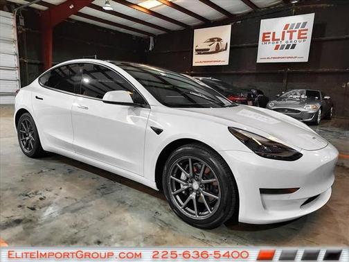 2022 Tesla Model 3 Standard Range
