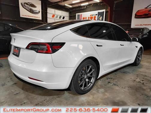 2022 Tesla Model 3 Standard Range