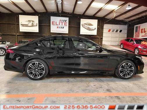 2024 BMW 530 i xDrive