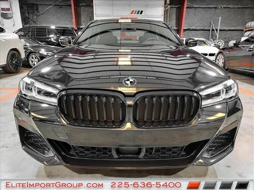 Black Sapphire Metallic 2021 BMW 530 530i