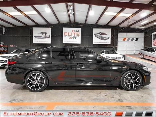 Black Sapphire Metallic 2021 BMW 530 530i