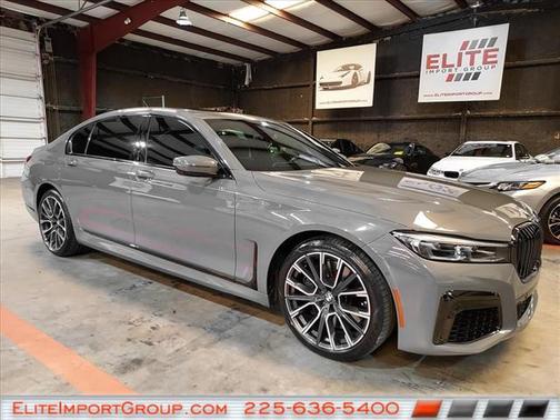 2022 BMW 740 i