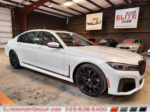 2022 BMW 740 i