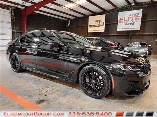 2022 BMW 530 i