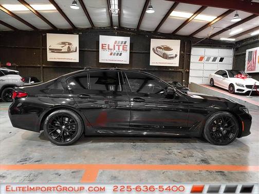 2022 BMW 530 i