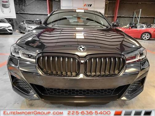 2022 BMW 530 i
