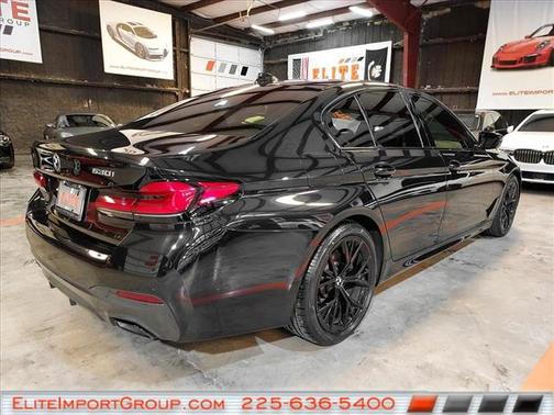 2022 BMW 530 i