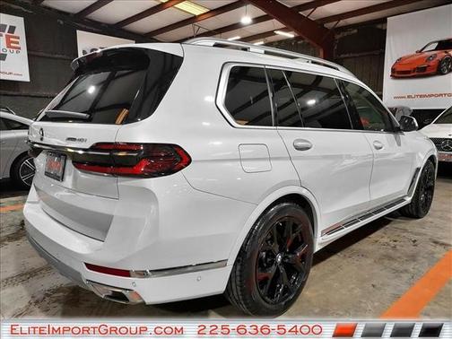 Mineral White Metallic 2025 BMW X7 xDrive40i