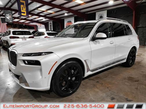 Mineral White Metallic 2025 BMW X7 xDrive40i