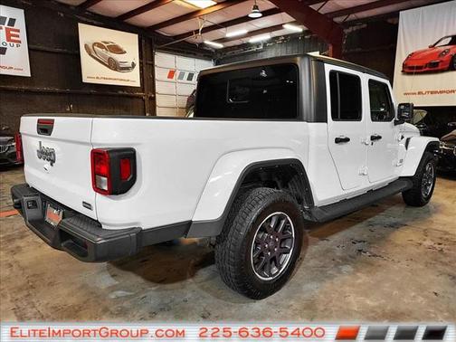 2023 Jeep Gladiator Overland