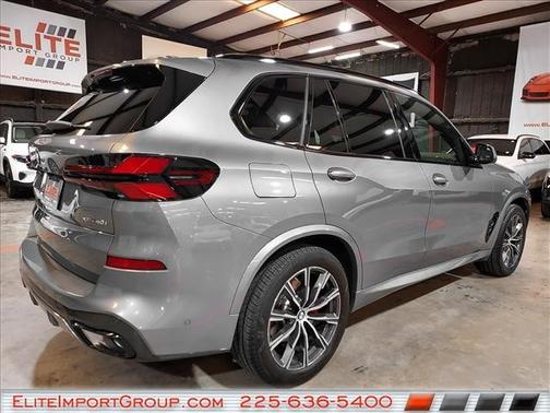 Skyscraper Grey Metallic 2026 BMW X5 xDrive40i