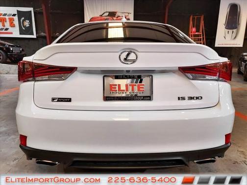 2018 Lexus IS 300 Base