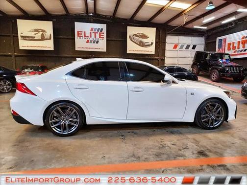 2018 Lexus IS 300 Base