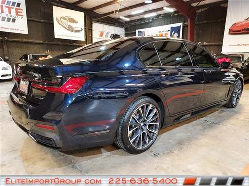 2022 BMW 740 i