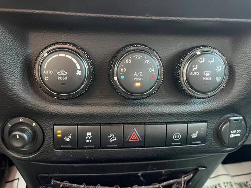 2012 Jeep Wrangler Unlimited Sahara