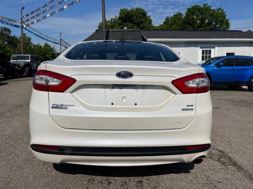 2013 Ford Fusion SE