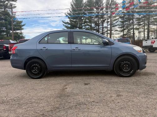 2012 Toyota Yaris Base