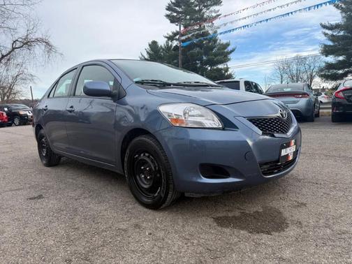2012 Toyota Yaris Base