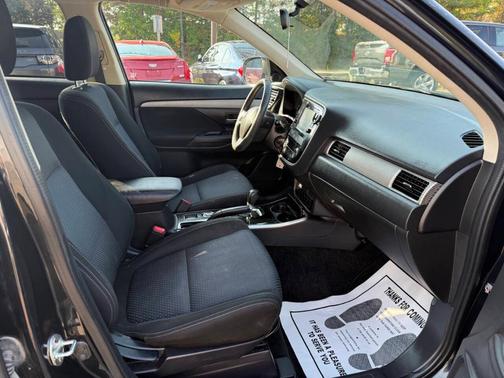 2018 Mitsubishi Outlander SE