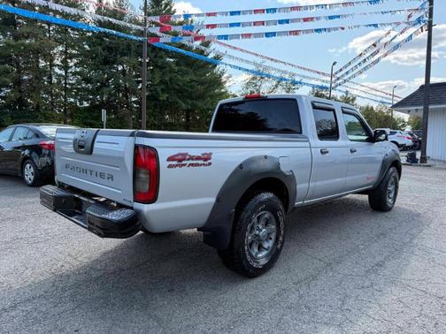 2003 Nissan Frontier XE Crew Cab