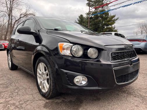 2016 Chevrolet Sonic LT
