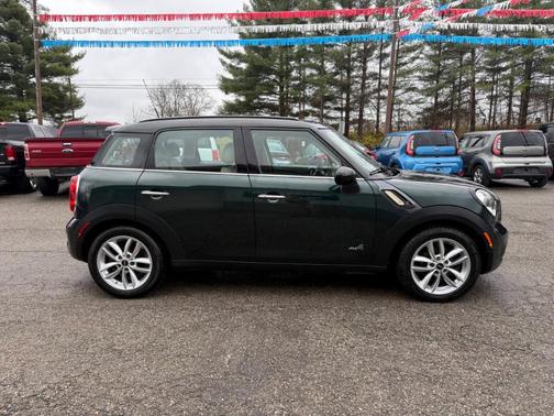 2012 MINI Cooper S Countryman Base