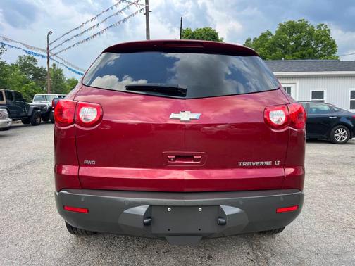 2011 Chevrolet Traverse LT