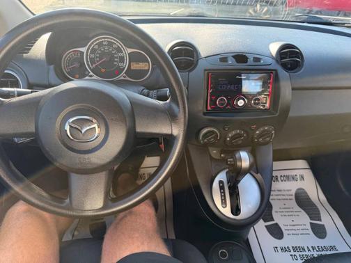 2011 Mazda Mazda2 Sport