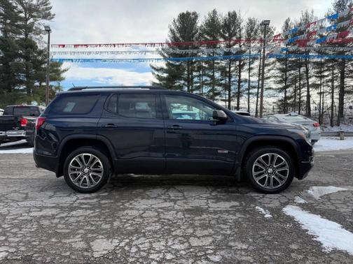 2017 GMC Acadia SLT-1
