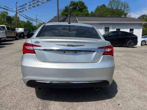 2012 Chrysler 200 Limited