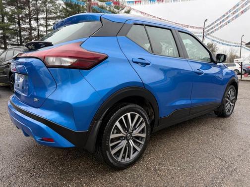 2021 Nissan Kicks SV