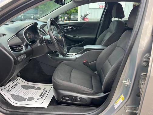 2017 Chevrolet Malibu 1LT