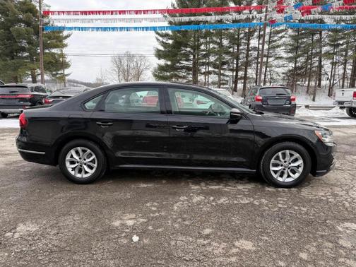 2018 Volkswagen Passat 2.0T S