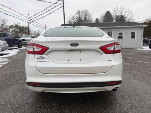 2015 Ford Fusion SE