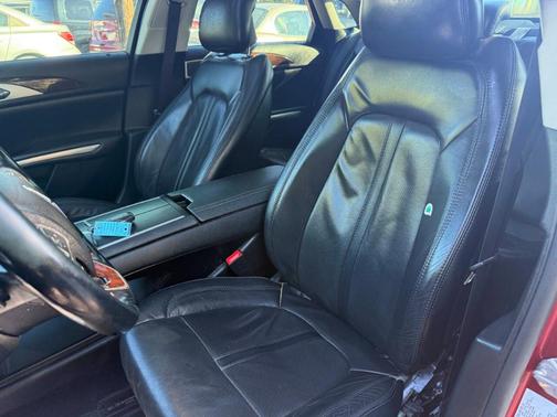 2016 Lincoln MKZ Base