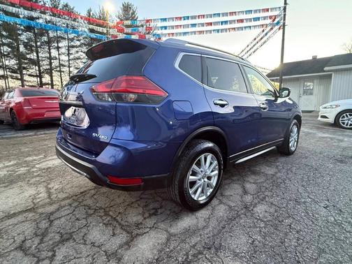 2017 Nissan Rogue SV