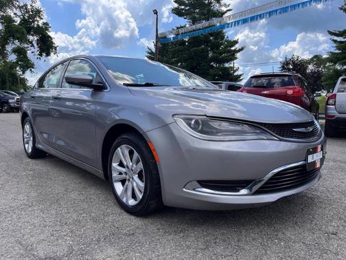 2016 Chrysler 200 Limited