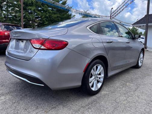 2016 Chrysler 200 Limited
