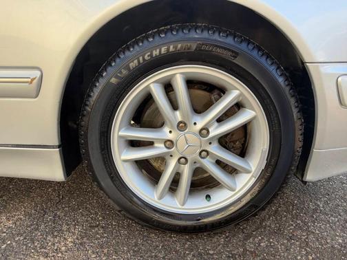 2002 Mercedes-Benz E-Class E320