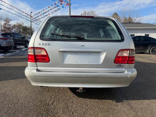 2002 Mercedes-Benz E-Class E320