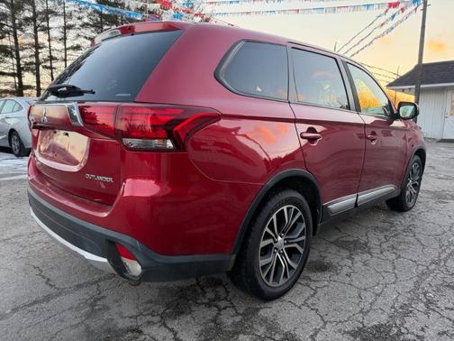 2018 Mitsubishi Outlander ES