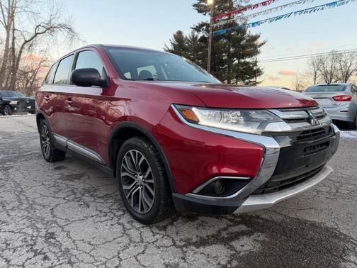 2018 Mitsubishi Outlander ES